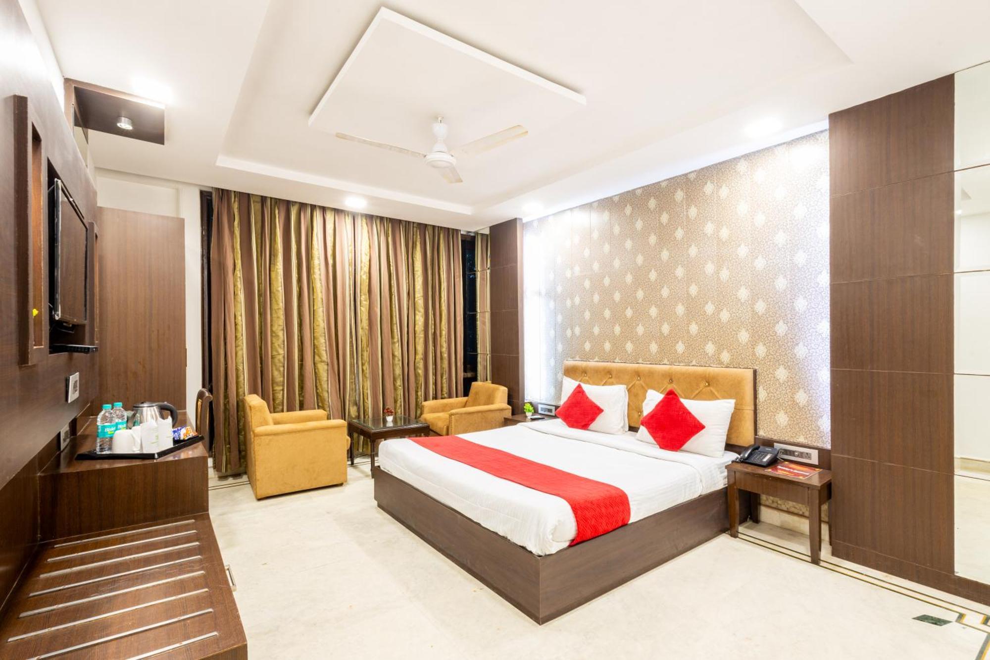 Hotel Panickers Residency - Ajmal Khan Market Near Karol Bagh Metro Delhi  Exterior foto