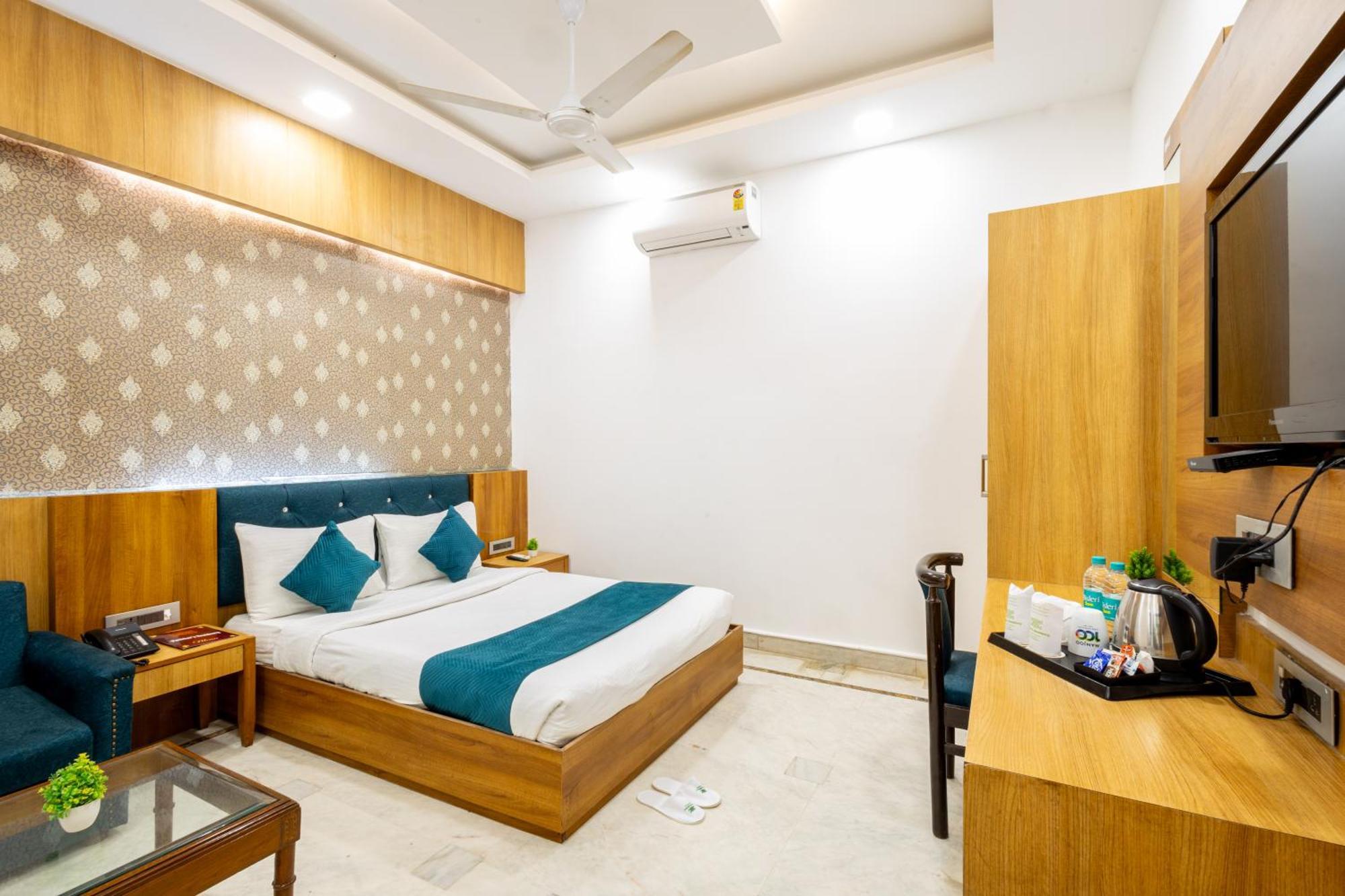 Hotel Panickers Residency - Ajmal Khan Market Near Karol Bagh Metro Delhi  Exterior foto